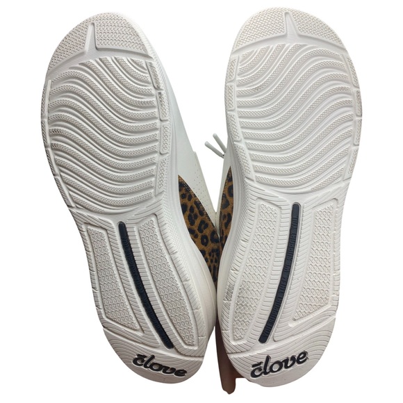 Clove Nurse Shoes Limited Edition Nursing Sneakers Animal Leopard Print Faux Fur - Picture 11 of 12